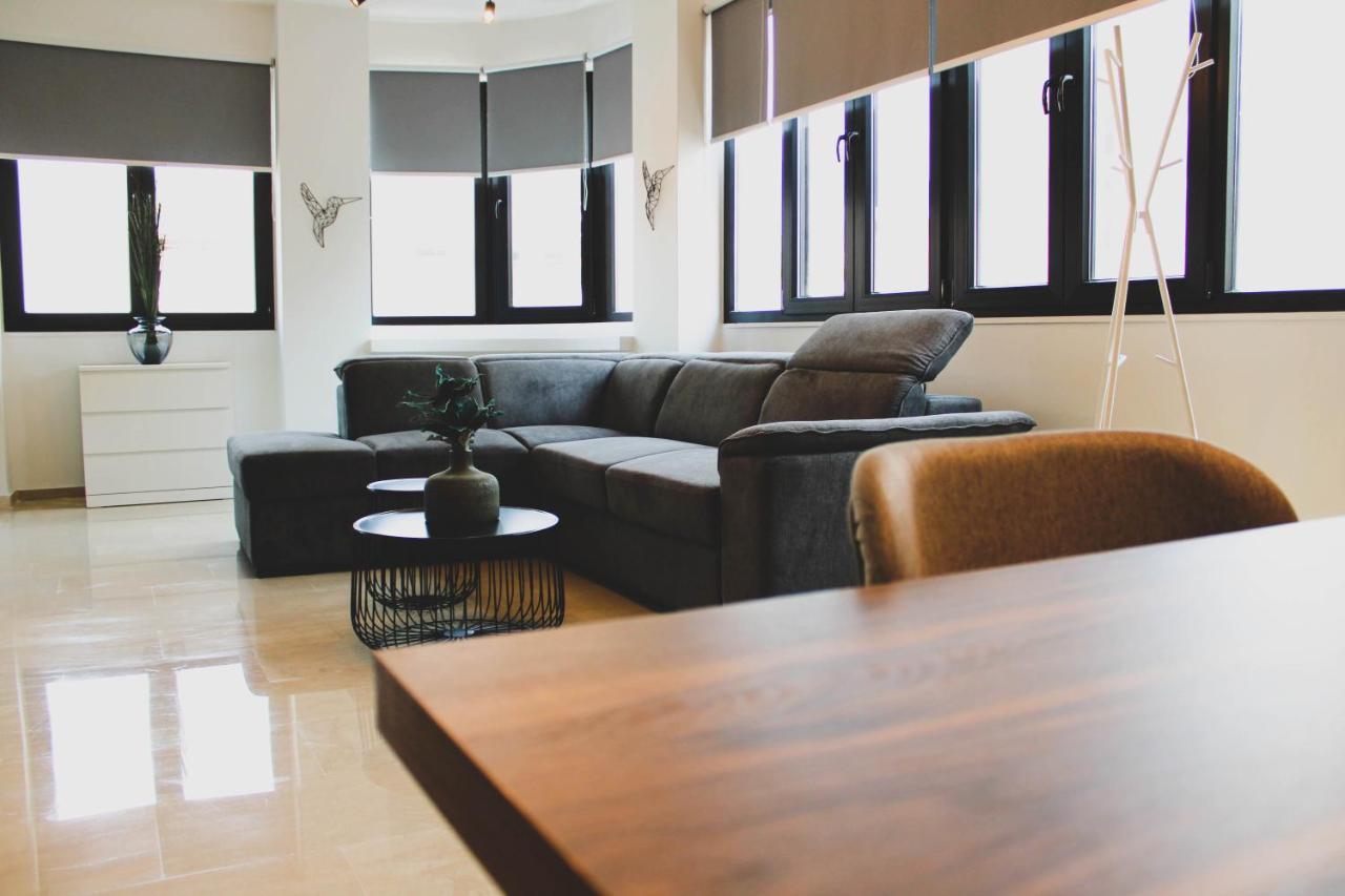 Sunlight - Volos City Center Spacious Modern Apartments エクステリア 写真