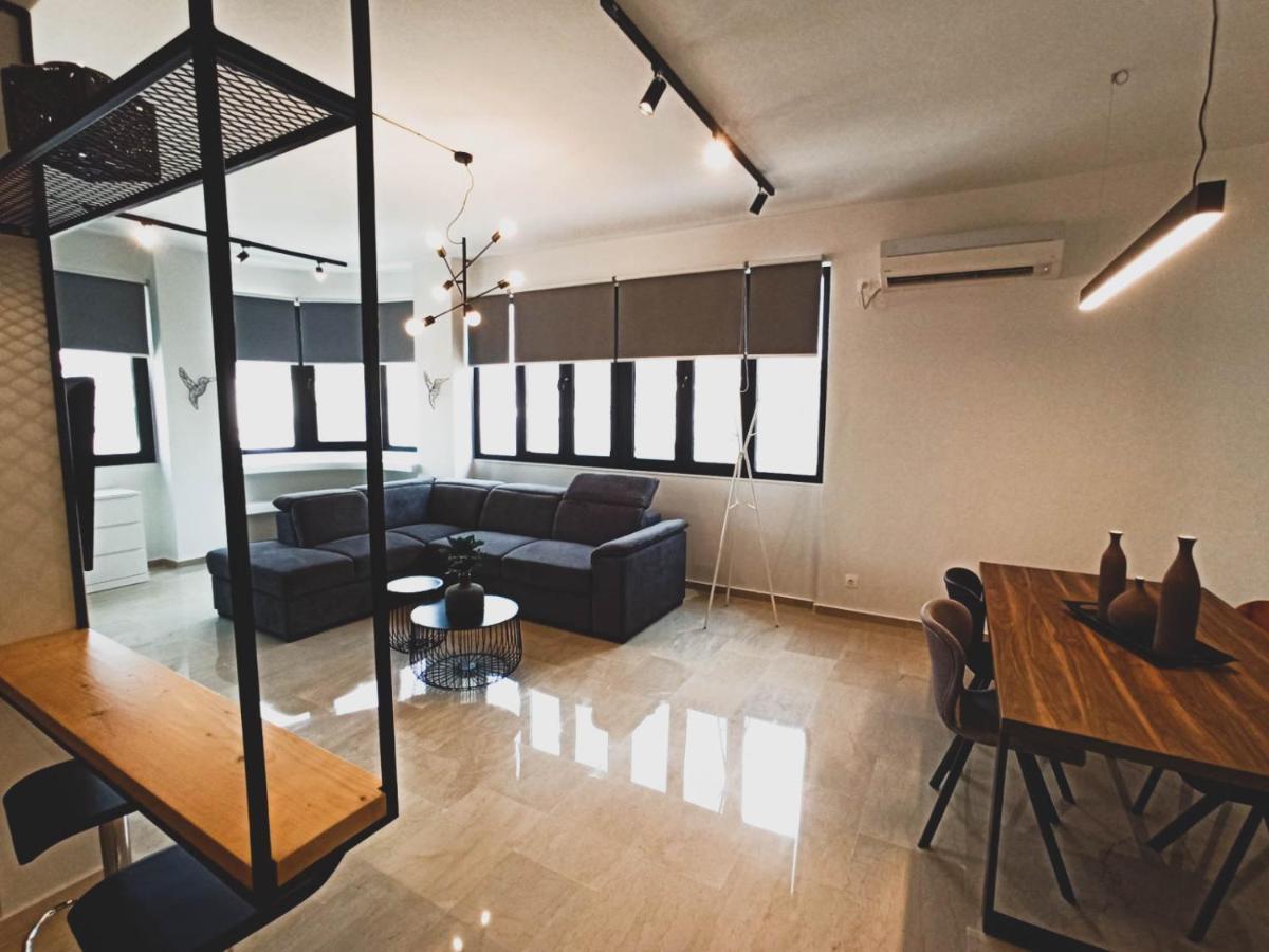 Sunlight - Volos City Center Spacious Modern Apartments エクステリア 写真